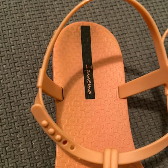 Ipanema corail sandals. Vert comfy:) - Picture 2 of 3